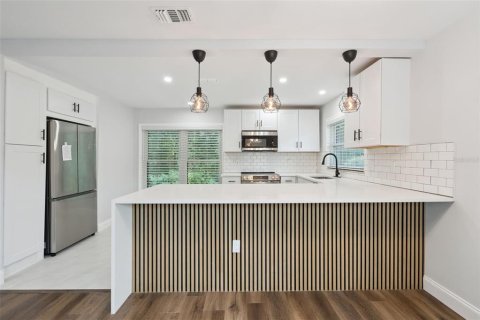 Touwnhouse à louer à Kissimmee, Floride: 2 chambres, 96.43 m2 № 2289730 - photo 9