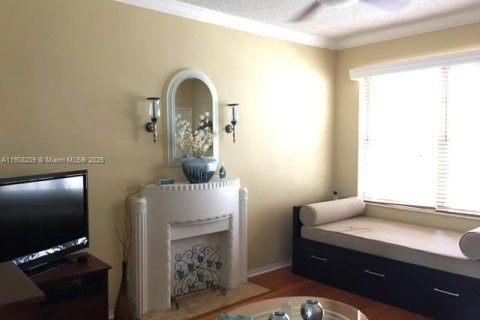 Купить кондоминиум в Майами-Бич, Флорида 1 комната, 40.88м2, № 1967858 - фото 3