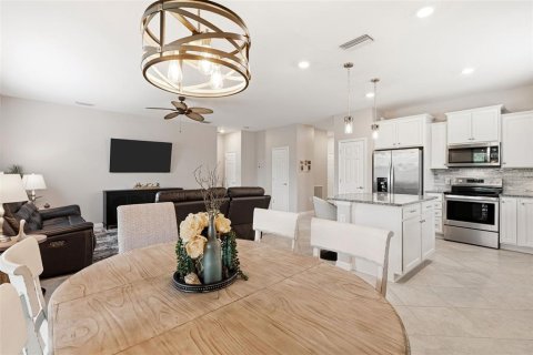 Villa ou maison à vendre à North Port, Floride: 3 chambres, 153.66 m2 № 2099233 - photo 15