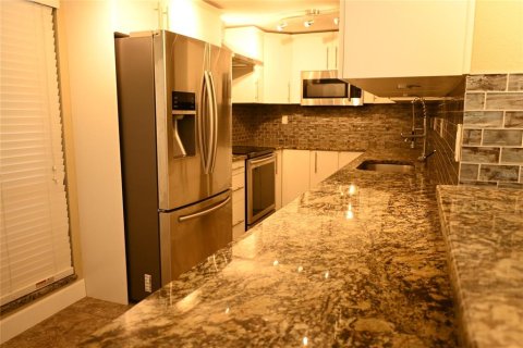 Condominio en alquiler en Clearwater, Florida, 1 dormitorio, 85.47 m2 № 1824008 - foto 8