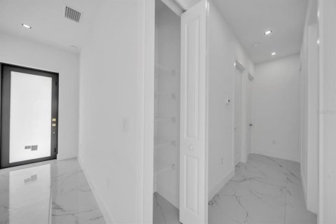Villa ou maison à vendre à Lehigh Acres, Floride: 3 chambres, 98.2 m2 № 2202148 - photo 15
