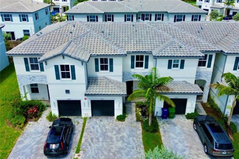 Adosado en venta en Coral Springs, Florida, 3 dormitorios, 114.83 m2 № 1918329 - foto 4