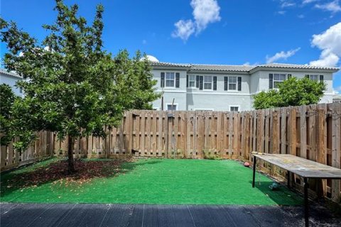 Adosado en venta en Coral Springs, Florida, 3 dormitorios, 114.83 m2 № 1918329 - foto 20