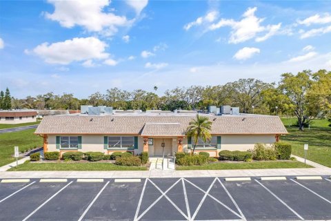 Condo in Pinellas Park, Florida, 1 bedroom  № 1735414 - photo 20