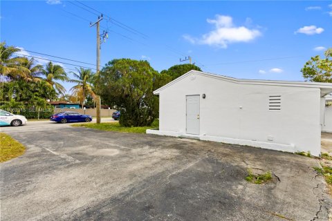 Casa en alquiler en Hollywood, Florida, 3 dormitorios, 123.37 m2 № 2023696 - foto 15