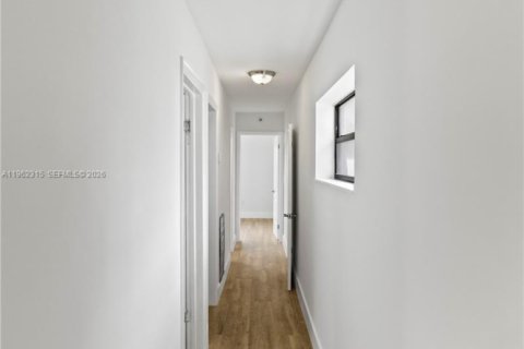 Casa en alquiler en Hollywood, Florida, 3 dormitorios, 123.37 m2 № 2023696 - foto 30