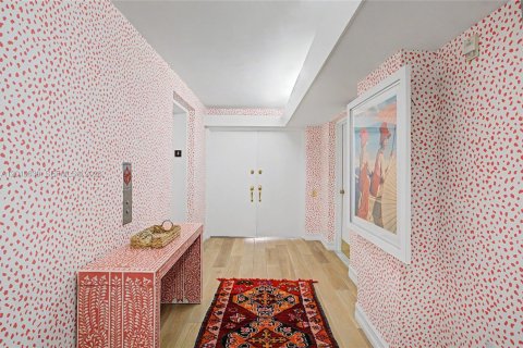 Villa ou maison à louer à Miami, Floride: 2 chambres, 167.69 m2 № 2073710 - photo 9