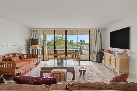 Villa ou maison à louer à Miami, Floride: 2 chambres, 167.69 m2 № 2073710 - photo 8