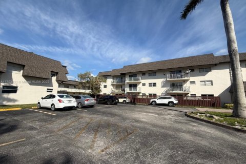 Condominio en venta en Miami, Florida, 3 dormitorios, 97.92 m2 № 1742004 - foto 13