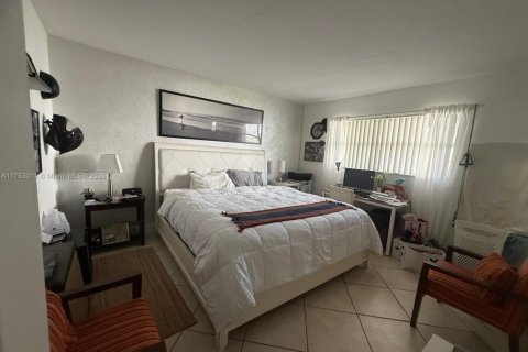 Condominio en venta en Miami, Florida, 3 dormitorios, 97.92 m2 № 1742004 - foto 21