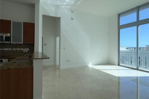 Condo in Miami, Florida, 1 bedroom  № 2028849 - photo 4