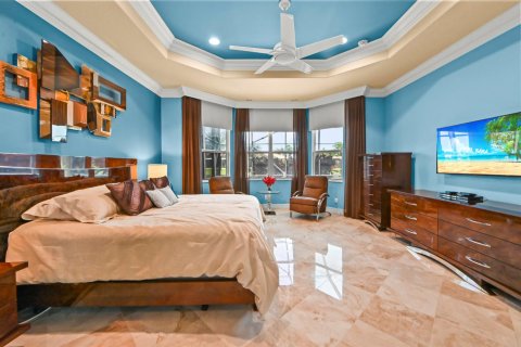 House in Boynton Beach, Florida 4 bedrooms, 263.66 sq.m. № 2188565 - photo 22