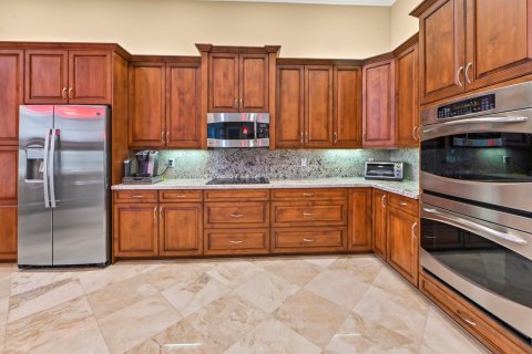 House in Boynton Beach, Florida 4 bedrooms, 263.66 sq.m. № 2188565 - photo 19