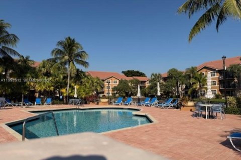 Condominio en venta en Coral Springs, Florida, 2 dormitorios, 91.42 m2 № 2056671 - foto 23