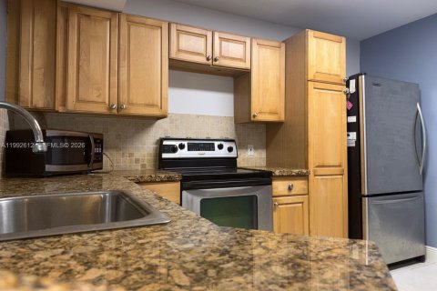 Condominio en Coral Springs, Florida, 2 dormitorios  № 2056671