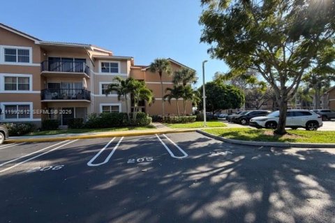 Condominio en venta en Coral Springs, Florida, 2 dormitorios, 91.42 m2 № 2056671 - foto 16
