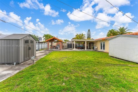 Купить виллу или дом в Майами, Флорида 2 спальни, 89.74м2, № 2068256 - фото 24