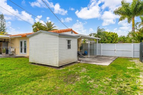 Купить виллу или дом в Майами, Флорида 2 спальни, 89.74м2, № 2068256 - фото 25