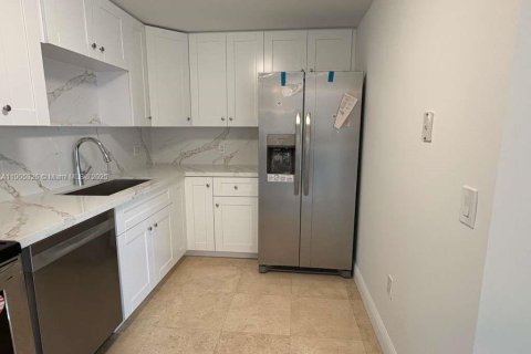 Condominio en venta en Miami, Florida, 2 dormitorios, 94.57 m2 № 1956133 - foto 5