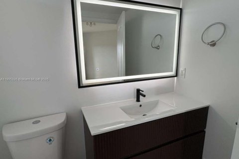 Condominio en venta en Miami, Florida, 2 dormitorios, 94.57 m2 № 1956133 - foto 17