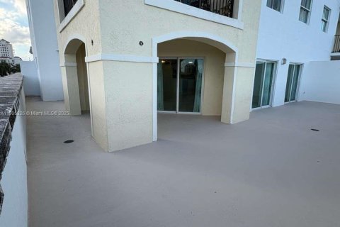 Condominio en venta en Miami, Florida, 2 dormitorios, 94.57 m2 № 1956133 - foto 18