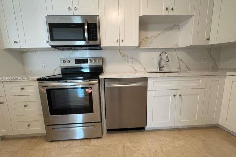 Condominio en venta en Miami, Florida, 2 dormitorios, 94.57 m2 № 1956133 - foto 6