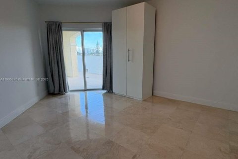 Condominio en venta en Miami, Florida, 2 dormitorios, 94.57 m2 № 1956133 - foto 15