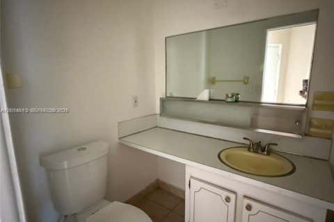 Condominio en alquiler en Miami, Florida, 37.81 m2 № 2076528 - foto 6