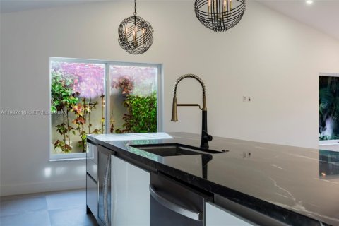 Casa en venta en Jupiter, Florida, 3 dormitorios, 218.6 m2 № 1995249 - foto 17