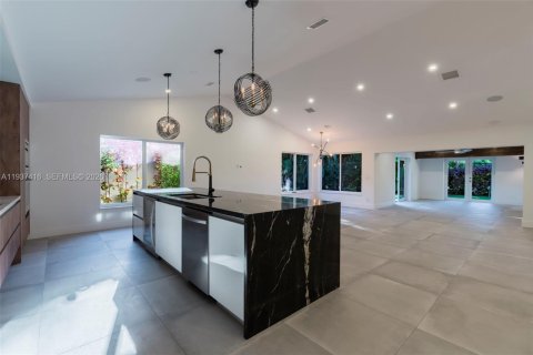 Casa en venta en Jupiter, Florida, 3 dormitorios, 218.6 m2 № 1995249 - foto 16