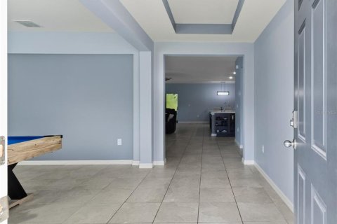 House in Weeki Wachee, Florida 4 bedrooms, 228.08 sq.m. № 2297248 - photo 4