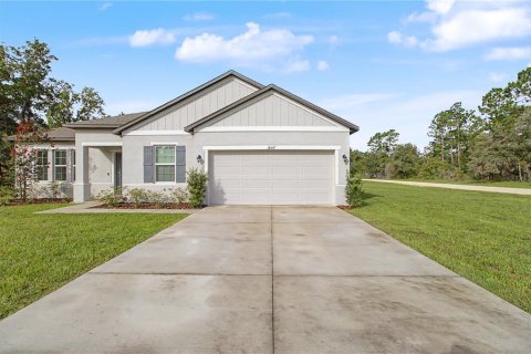 House in Weeki Wachee, Florida 4 bedrooms, 228.08 sq.m. № 2297248