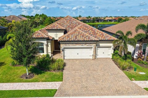 House in Lakewood Ranch, Florida 4 bedrooms, 207.73 sq.m. № 1841381 - photo 5