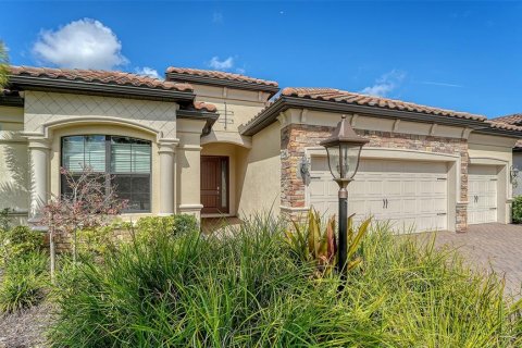House in Lakewood Ranch, Florida 4 bedrooms, 207.73 sq.m. № 1841381 - photo 7