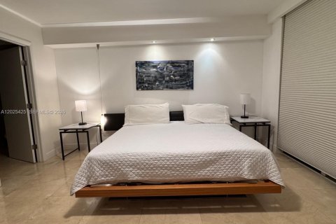 Copropriété à louer à Hallandale Beach, Floride: 3 chambres, 155.61 m2 № 2257437 - photo 10