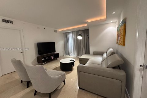 Copropriété à louer à Hallandale Beach, Floride: 3 chambres, 155.61 m2 № 2257437 - photo 4