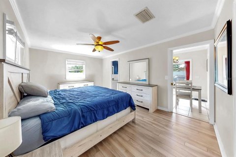 House in Clearwater, Florida 3 bedrooms, 118.17 sq.m. № 1854191 - photo 18