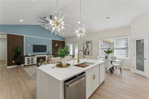 Villa ou maison à vendre à Apopka, Floride: 4 chambres, 185.25 m2 № 2425685 - photo 17