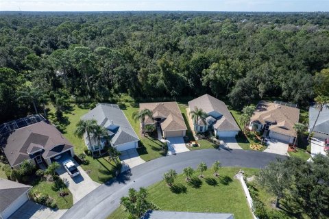 Villa ou maison à vendre à Sarasota, Floride: 3 chambres, 121.14 m2 № 2425880 - photo 11