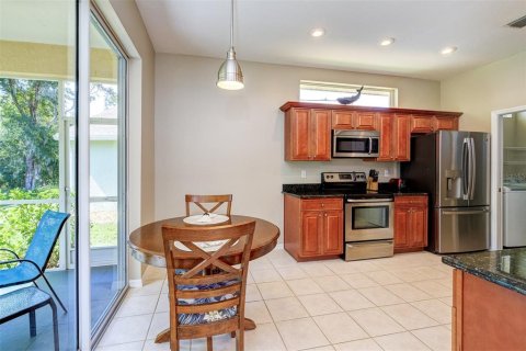 Villa ou maison à vendre à Sarasota, Floride: 3 chambres, 121.14 m2 № 2425880 - photo 18