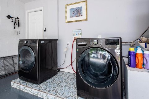 Villa ou maison à vendre à Windermere, Floride: 4 chambres, 214.7 m2 № 2432647 - photo 7