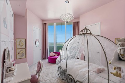 Condominio en venta en Sunny Isles Beach, Florida, 3 dormitorios, 237.64 m2 № 2255893 - foto 29