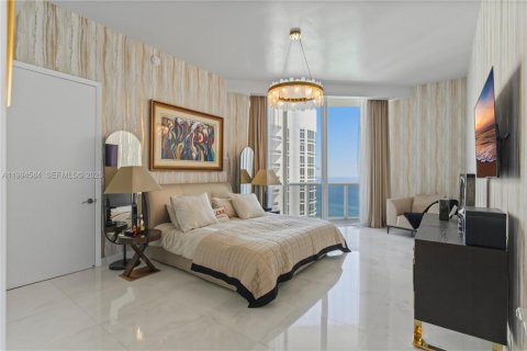 Condominio en venta en Sunny Isles Beach, Florida, 3 dormitorios, 237.64 m2 № 2255893 - foto 20