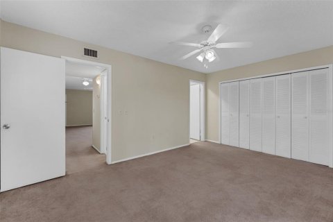 Condo in Orlando, Florida, 1 bedroom № 2101267 - photo 8
