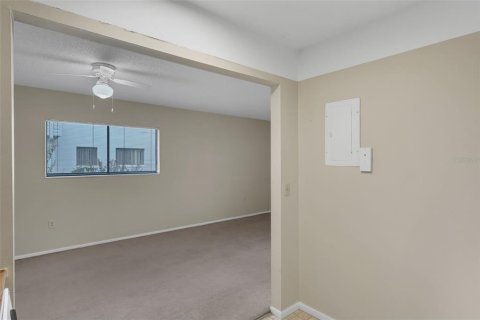 Condo in Orlando, Florida, 1 bedroom № 2101267 - photo 6