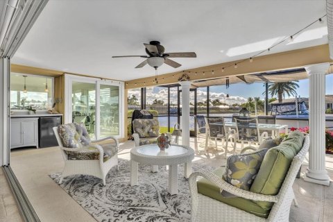 Villa ou maison à vendre à Punta Gorda, Floride: 2 chambres, 162.39 m2 № 2101761 - photo 26