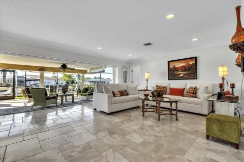 Villa ou maison à vendre à Punta Gorda, Floride: 2 chambres, 162.39 m2 № 2101761 - photo 5
