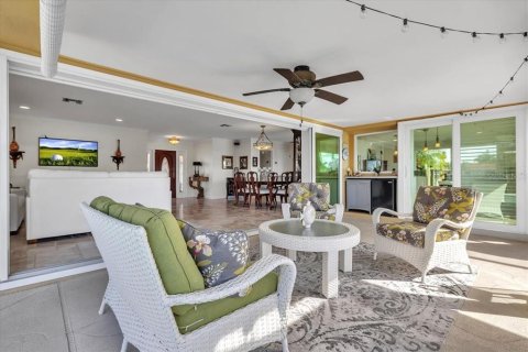 Villa ou maison à vendre à Punta Gorda, Floride: 2 chambres, 162.39 m2 № 2101761 - photo 27