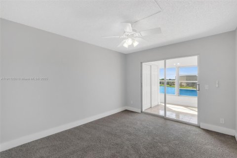 Condo in Boca Raton, Florida, 2 bedrooms  № 1968669 - photo 11
