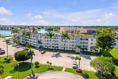 Condo in Boca Raton, Florida, 2 bedrooms  № 1968669 - photo 27